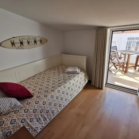 Sea View Terrace, 30m, Parking Available, Air Conditioning