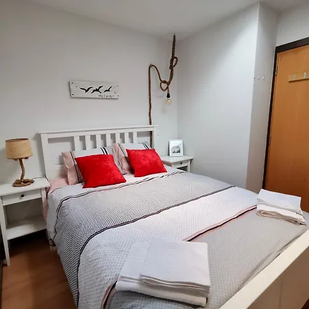 Sea View Terrace, 30m, Parking Available, Air Conditioning Apartment