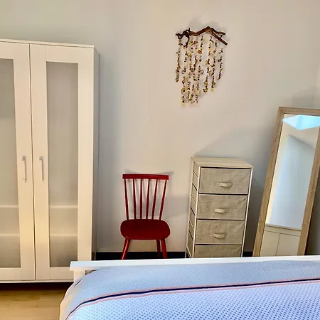 Sea View Terrace, 30m, Parking Available, Air Conditioning Apartment *